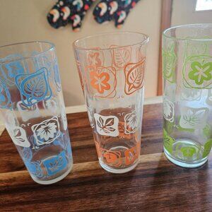 VINTAGE 3 PIECE DRINKING GLASS APPROX 7 INCHES MID MODERN BLUE, ORANGE GREEN